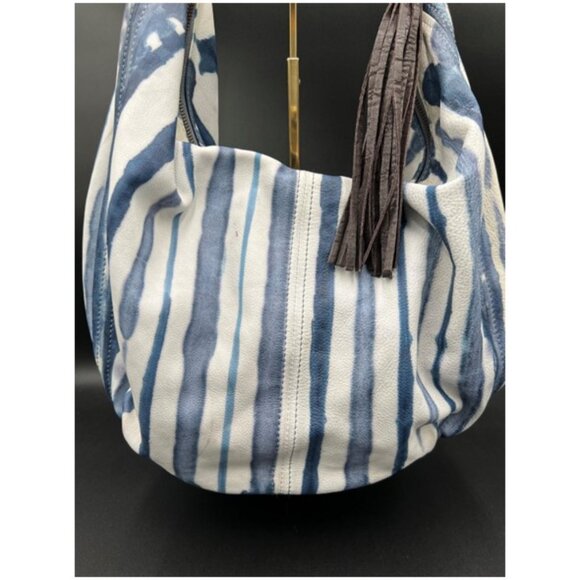 EUC-Tano Handbags - Soft Italian Leather Half Moon Hobo w/Whipped Stitch Handle - Picture 4 of 14